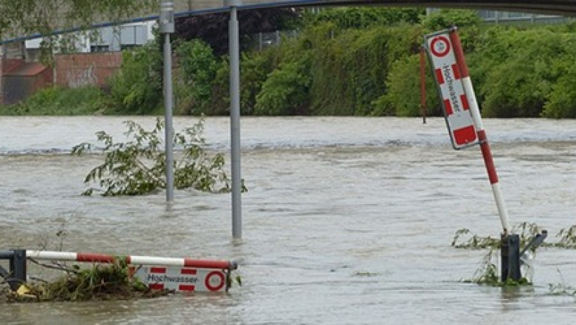 Allianz Will Ddr Versicherungsvertrage Zum Hochwasserschutz Verteuern Sparten Versicherungsbote De