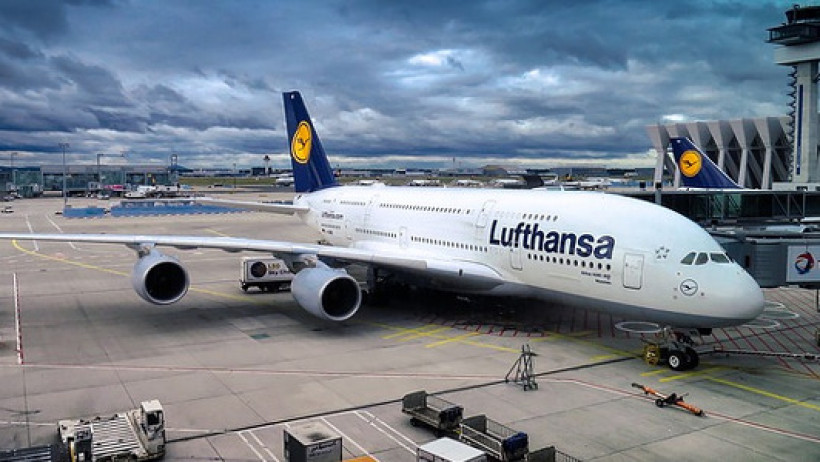 Lufthansa Tochter Lasst Versicherungsgeschaft Von Maklerpool Abwickeln Markt Versicherungsbote De