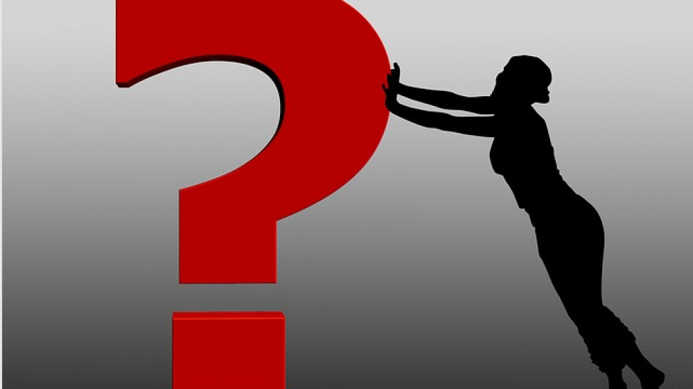 »Wen könnte ich mir aus Ihrer Sicht ebenso weiterhelfen?« - Andere um Empfehlungen zu bitten, sollte man nicht scheuen, meint Anne M. Schüller.