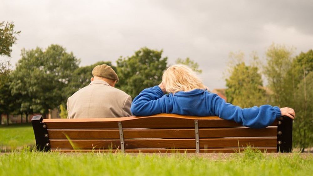 Hoffentlich im Alter gut abgesichert: Frauen erwerben speziell in Westdeutschland weit geringere Ansprüche in der Rentenversicherung als Männer (Symbolbild).