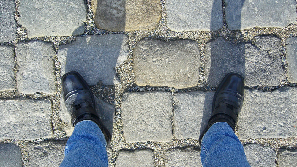 Finanzanlagenvermittler sind auf dem Weg vom Portfolio- zum Kundenmanager. Was Lorand Soha (Vanguard) und Jens Arndt (myLife) damit meinen, erklären sie im Interview.