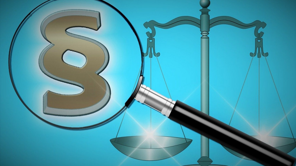 Versicherungsbote stellt in seiner Bildstrecke Preisfavoriten unter Rechtsschutzversicherern vor (Symbolbild).